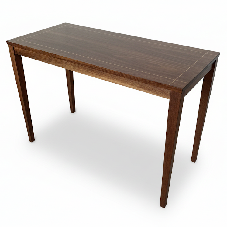 Petit bureau en noyer noir massif